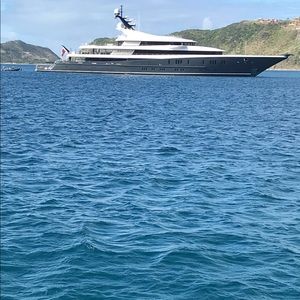 Meet your Posher, Llauren